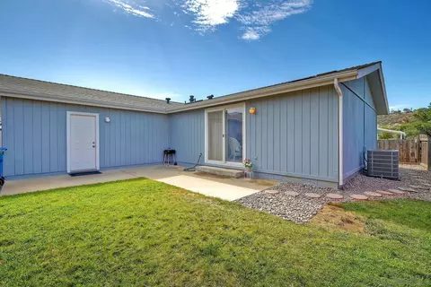 Exterior - 15935 Spring Oaks Rd #30, El Cajon, CA 92021 photo 6 of 7