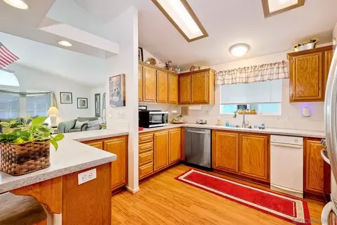 Kitchen - 15935 Spring Oaks Rd #30, El Cajon, CA 92021 photo 3 of 4