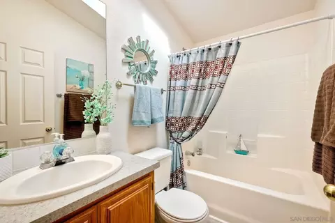 Bath - 15935 Spring Oaks Rd #30, El Cajon, CA 92021 photo 1 of 2