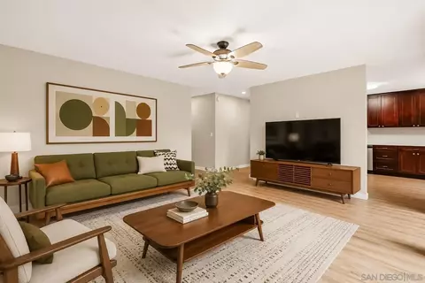5513 Adobe Fls #5, San Diego, CA 92120