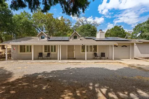 Exterior - 3004 Pine Crst, Julian, CA 92036 photo 2 of 4
