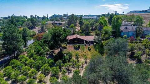 View/Area - 111 Morro Hills Rd, Fallbrook, CA 92028 photo 1 of 1