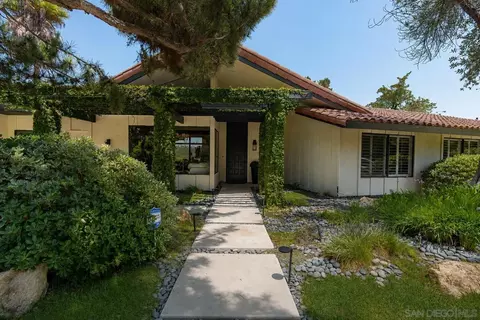 Exterior - 111 Morro Hills Rd, Fallbrook, CA 92028 photo 9 of 9