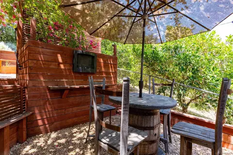 Exterior - 111 Morro Hills Rd, Fallbrook, CA 92028 photo 6 of 9