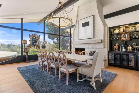 Dining - 111 Morro Hills Rd, Fallbrook, CA 92028 photo 1 of 3