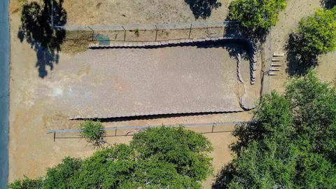 Exterior - 111 Morro Hills Rd, Fallbrook, CA 92028 photo 8 of 9
