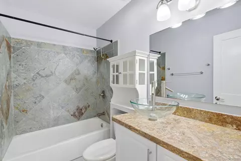 Bath - 730 E Ave, Coronado, CA 92118 photo 1 of 3