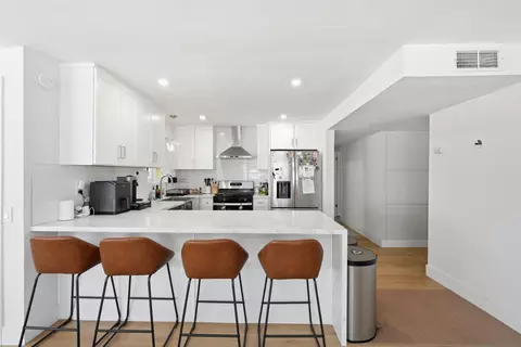 Kitchen - 168 Manton Way, Vista, CA 92084 photo 1 of 8