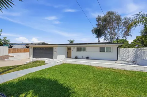 Exterior - 168 Manton Way, Vista, CA 92084 photo 18 of 20