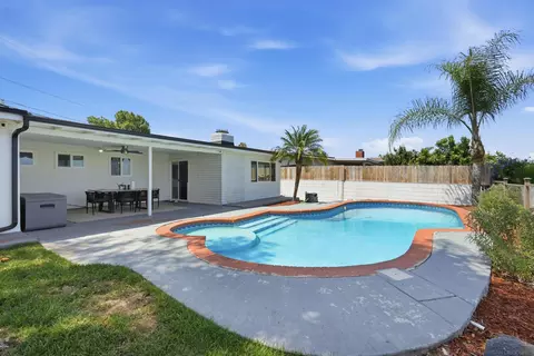 Exterior - 168 Manton Way, Vista, CA 92084 photo 10 of 20