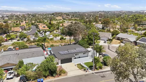 View/Area - 168 Manton Way, Vista, CA 92084 photo 13 of 16