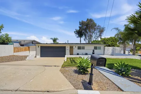 Exterior - 168 Manton Way, Vista, CA 92084 photo 17 of 20