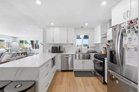 Kitchen - 168 Manton Way, Vista, CA 92084 photo 5 of 8