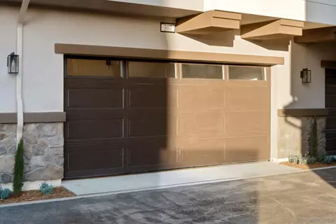 Exterior - 404 Zoey Ln, Encinitas, CA 92024 photo 3 of 6