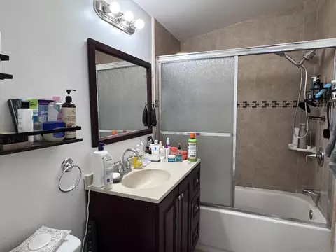 Bath - 540 Willet St, El Cajon, CA 92020 photo 1 of 2