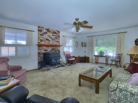 Living - 6345 Primrose, La Mesa, CA 91942 photo 2 of 5