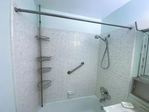 Bath - 4618 Dana Dr, La Mesa, CA 91942 photo 1 of 3