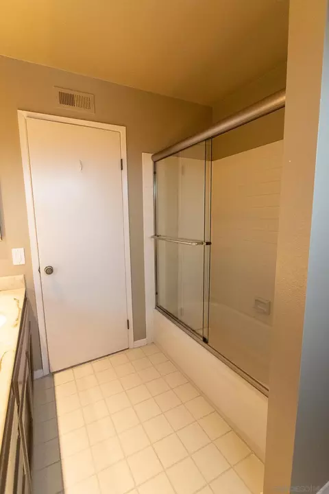 Bath - 1157 Betts St, El Cajon, CA 92020 photo 6 of 7