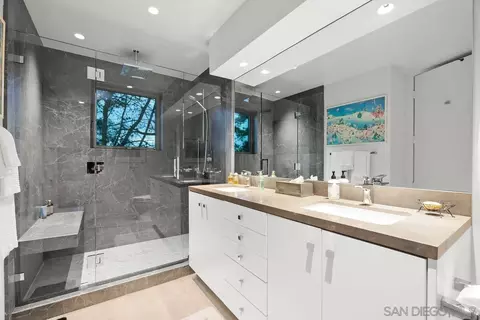 Bath - 367 Pine Needles Dr, Del Mar, CA 92014 photo 4 of 5