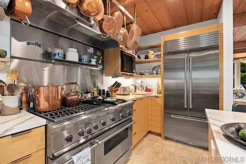 Kitchen - 367 Pine Needles Dr, Del Mar, CA 92014 photo 2 of 6
