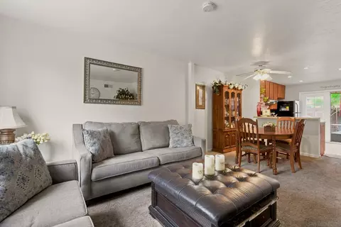 Living - 10345 Carefree Dr, Santee, CA 92071 photo 2 of 4