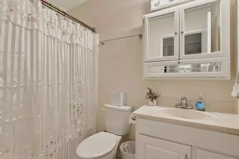 Bath - 10345 Carefree Dr, Santee, CA 92071 photo 1 of 1