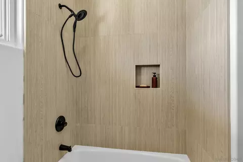 Bath - 1809 Ivy, Oceanside, CA 92054 photo 7 of 7