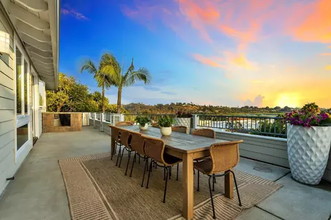 Exterior - 1809 Ivy, Oceanside, CA 92054 photo 6 of 12