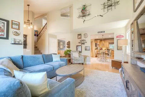 Living - 5232 Dixon, Oceanside, CA 92056 photo 2 of 5