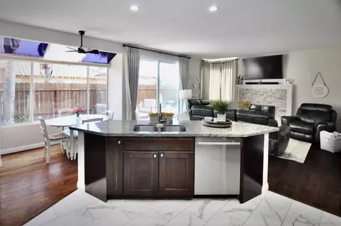 Kitchen - 5005 Caspian, Oceanside, CA 92057 photo 6 of 9