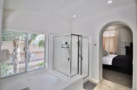 Bath - 5005 Caspian, Oceanside, CA 92057 photo 5 of 8