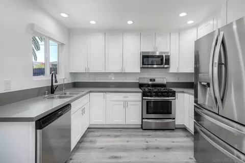 Kitchen - 12904 Julian, Lakeside, CA 92040 photo 4 of 5