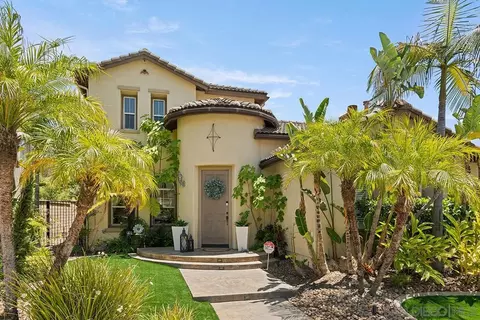 Exterior - 2340 Douglaston Gln, Escondido, CA 92026 photo 6 of 14