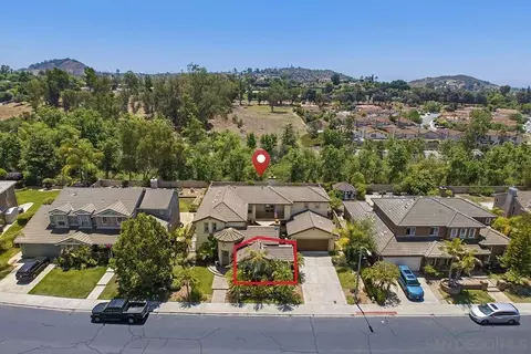 View/Area - 2340 Douglaston Gln, Escondido, CA 92026 photo 2 of 5