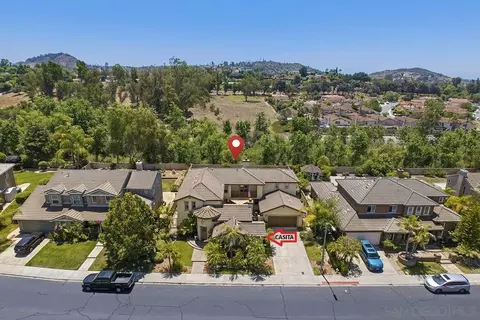 View/Area - 2340 Douglaston Gln, Escondido, CA 92026 photo 1 of 5