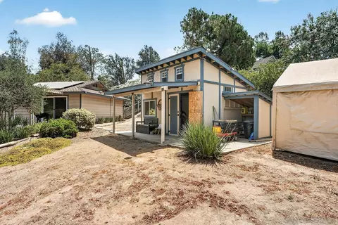 Exterior - 4515 Baja Mission Rd, Fallbrook, CA 92028 photo 8 of 19