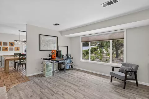 Living - 4515 Baja Mission Rd, Fallbrook, CA 92028 photo 2 of 4