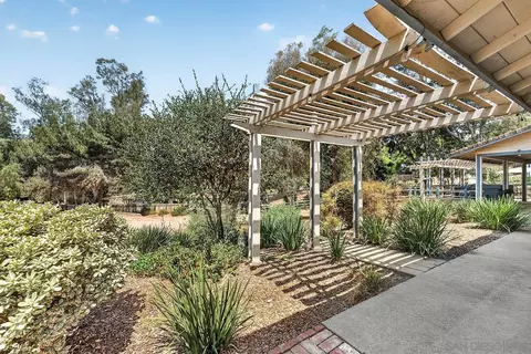 Exterior - 4515 Baja Mission Rd, Fallbrook, CA 92028 photo 4 of 19