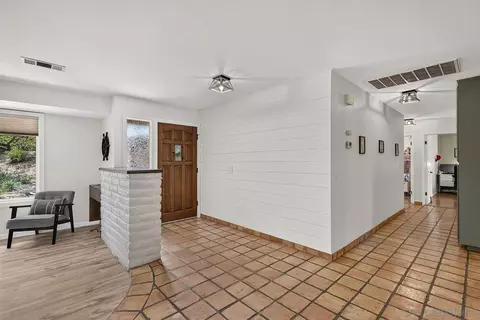 Entry Way - 4515 Baja Mission Rd, Fallbrook, CA 92028 photo 2 of 2