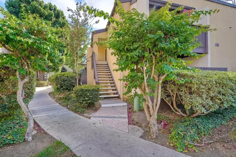 7932 Mission Ctr #D, San Diego, CA 92108