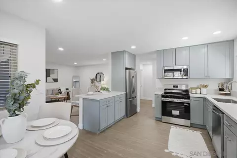 5533 Adobe Falls Rd #3, San Diego, CA 92120