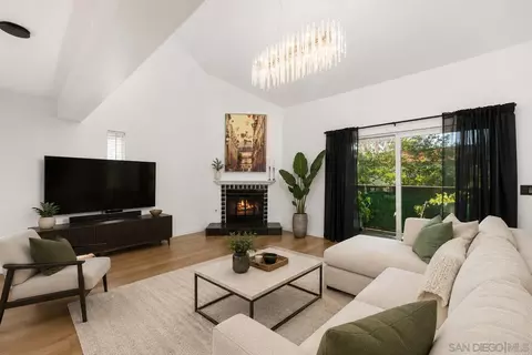 Living - 321 Windy Ln, Vista, CA 92083 photo 1 of 4
