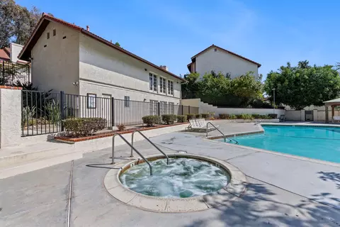 Exterior - 321 Windy Ln, Vista, CA 92083 photo 6 of 8