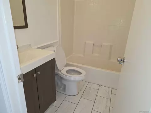 Bath - 255 E Bradley Ave #3, El Cajon, CA 92021 photo 1 of 2