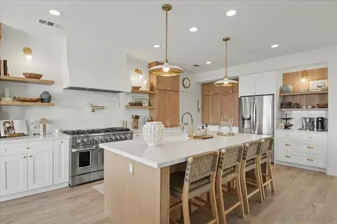 Kitchen - 6048 Cala Lily St, Santee, CA 92071 photo 3 of 6