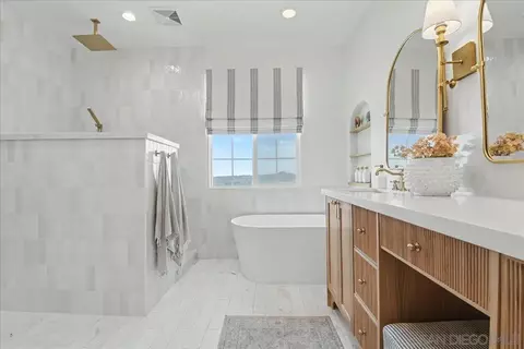 Bath - 6048 Cala Lily St, Santee, CA 92071 photo 5 of 5