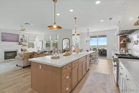 Kitchen - 6048 Cala Lily St, Santee, CA 92071 photo 4 of 6