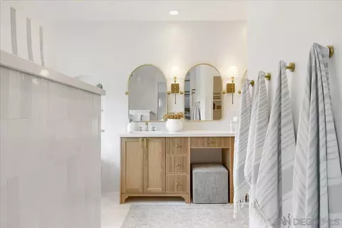 Bath - 6048 Cala Lily St, Santee, CA 92071 photo 3 of 5