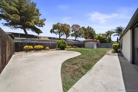 Exterior - 801 Broadview St, Spring Valley, CA 91977 photo 5 of 10