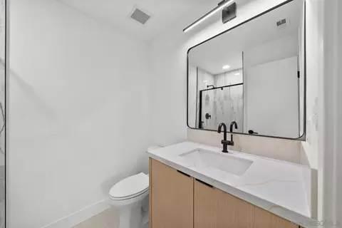Bath - 801 Broadview St, Spring Valley, CA 91977 photo 2 of 3
